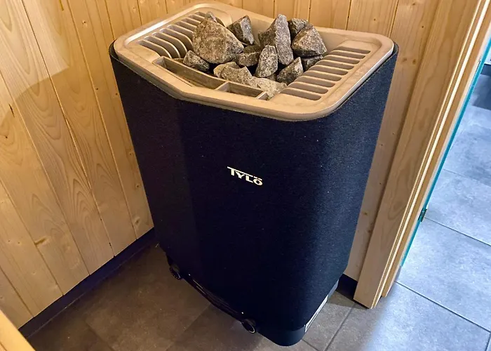 Tors At Haukland Domek alpejski